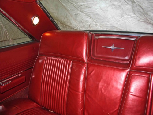 Chrysler-300-Bj-1966-Metall.jpg